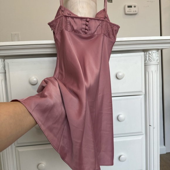 Urban Outfitters satin slip dress — dusty rose — size M - Picture 3 of 16